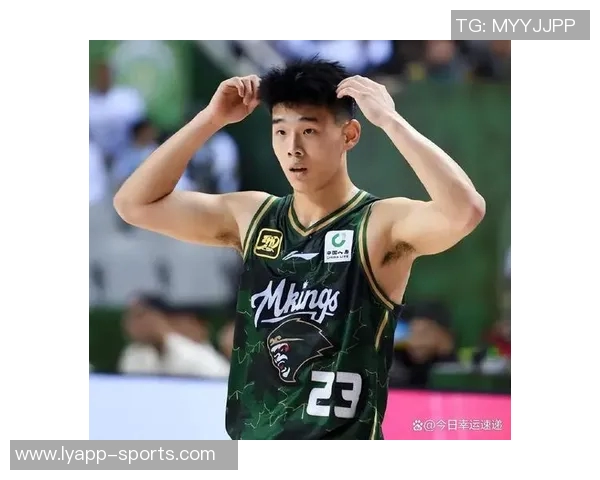 林葳在比赛中果断出手无球阶段表现相对较少 林葳在比赛中果断出手无球阶段表现相对较少